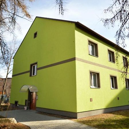 Apartmany - Skolni Chomutov Εξωτερικό φωτογραφία