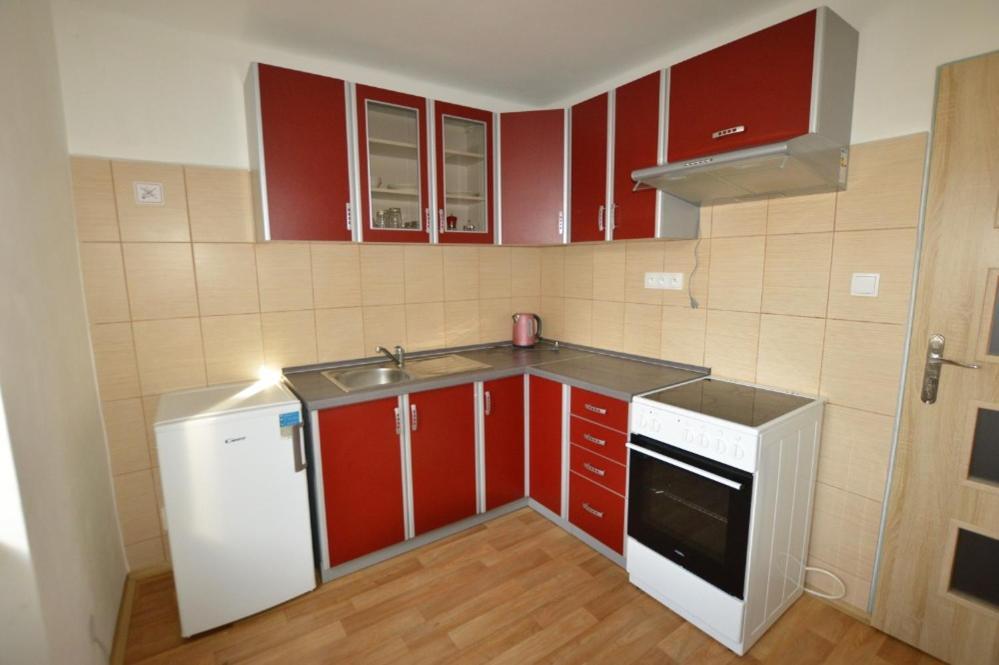 Apartmany - Skolni Chomutov Εξωτερικό φωτογραφία