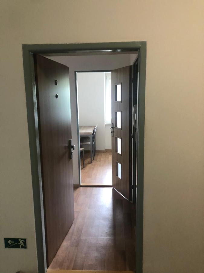Apartmany - Skolni Chomutov Εξωτερικό φωτογραφία