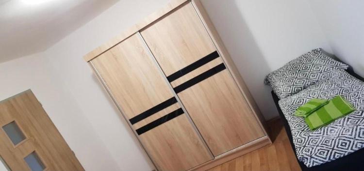 Apartmany - Skolni Chomutov Εξωτερικό φωτογραφία